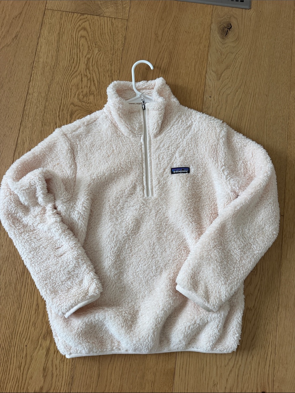 Patagonia Women’s Light Pink Sherpa Quarter-Zip Pullover